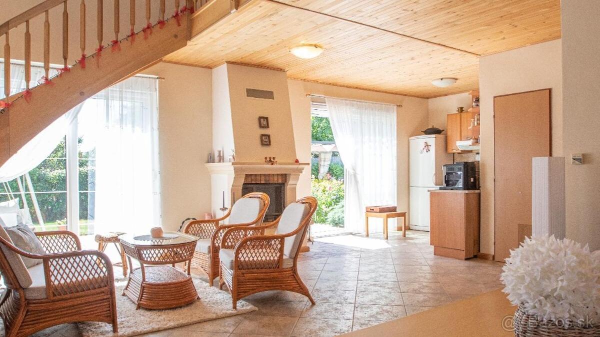 Villa Garfield Nitrianske Rudno Buitenkant foto